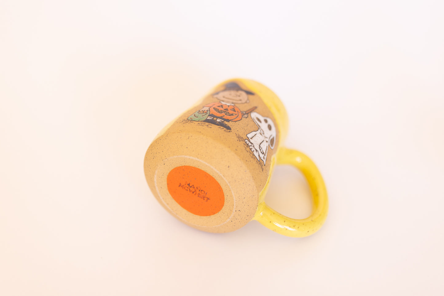 MUG 9/86 PEANUTS TRICK OR TREAT
