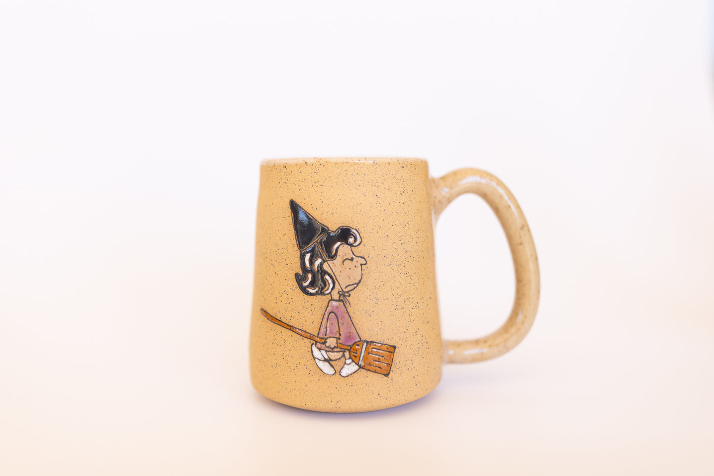 MUG 12/86 PEANUTS LUCY