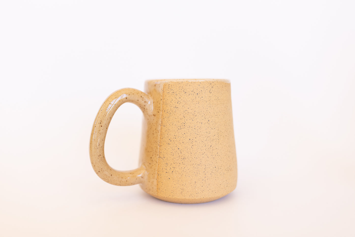 MUG 13/86 SNOOPY AS HARRY
