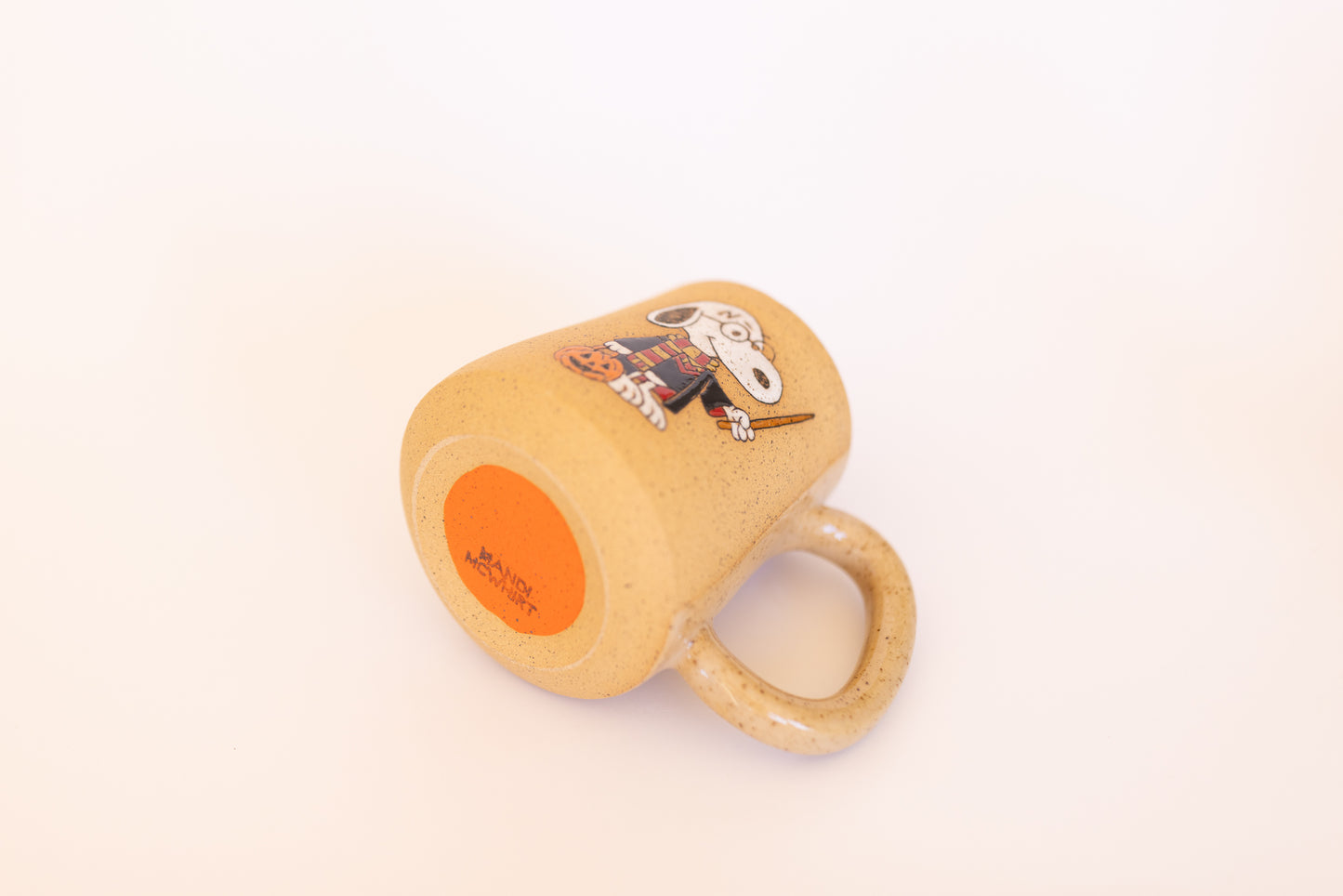 MUG 13/86 SNOOPY AS HARRY