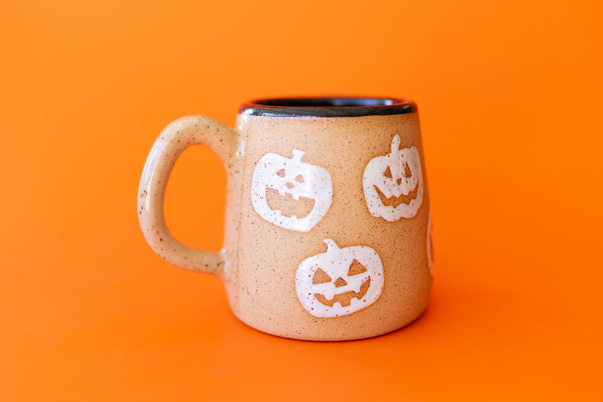 PUMPKIN HEADS MUG