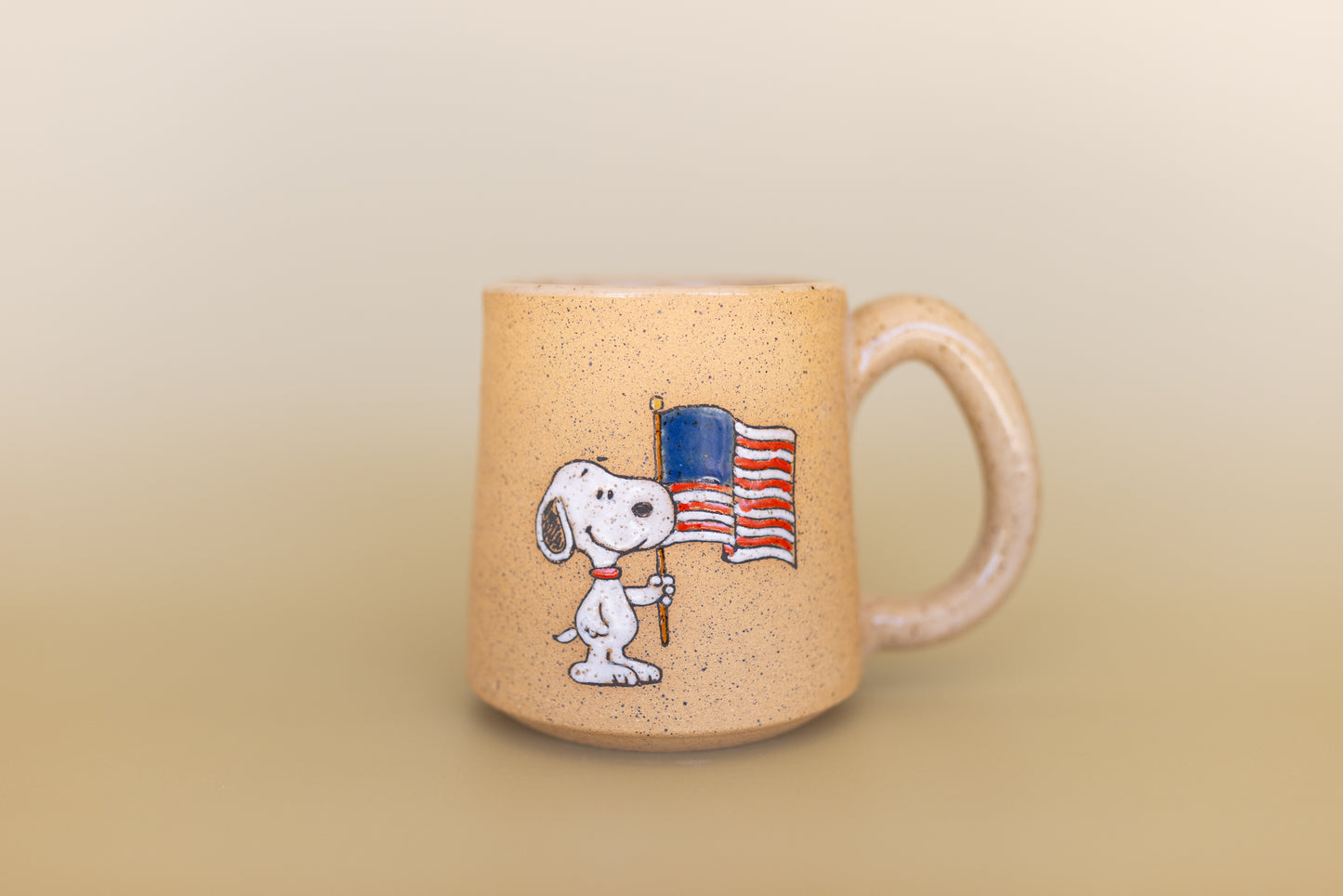 MUG 26/75 USA SNOOPY