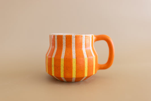 MUG 54/86 ORANGE ON YELLOW