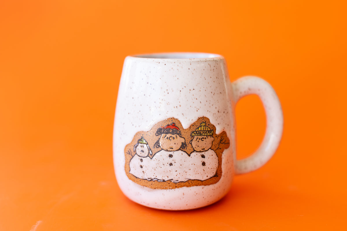 PEANUTS GANG SNOWMEN MUG