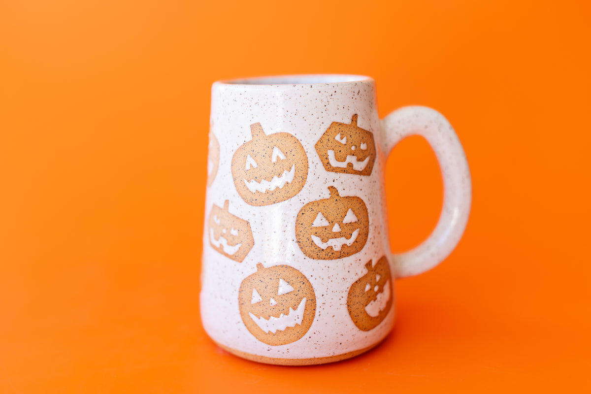 PUMPKIN HEADS MUG
