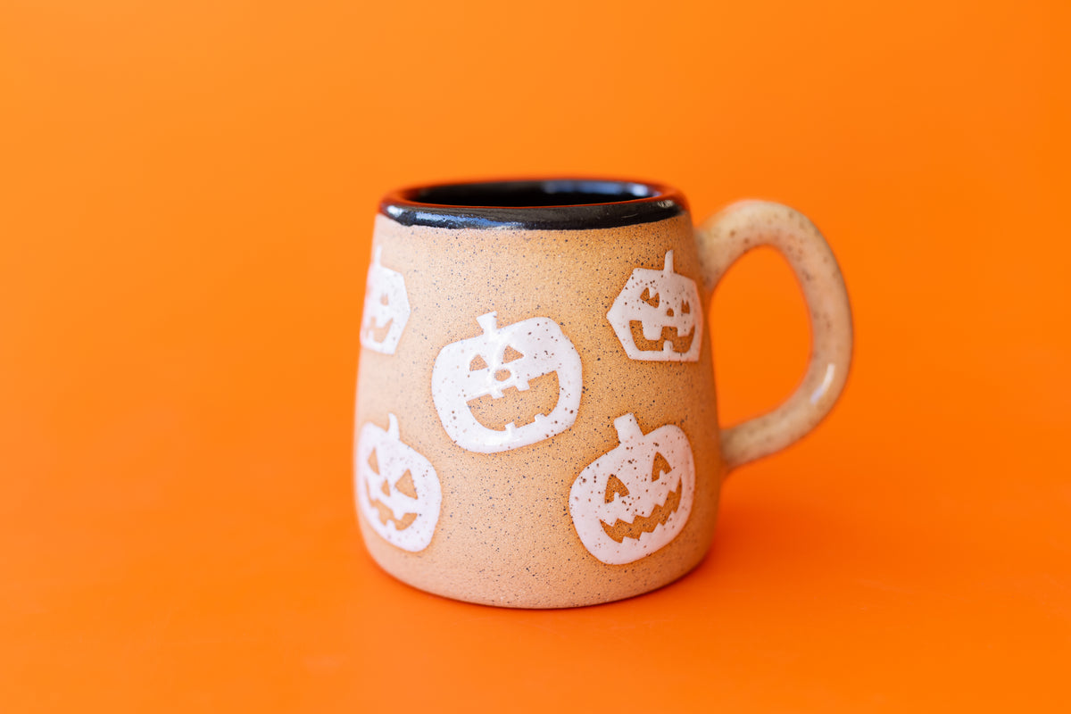 PUMPKIN HEADS MUG