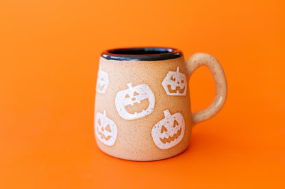 PUMPKIN HEADS MUG