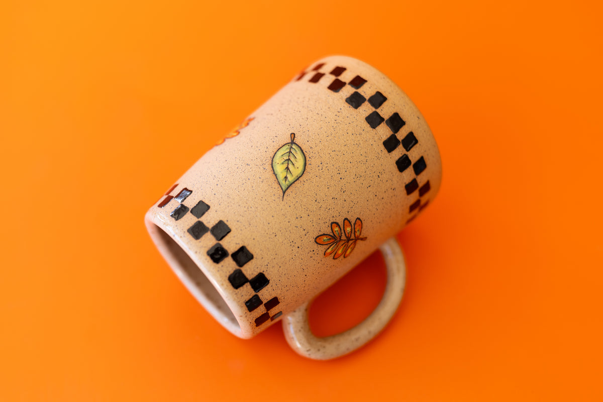 CHECKS & LEAVES MUG