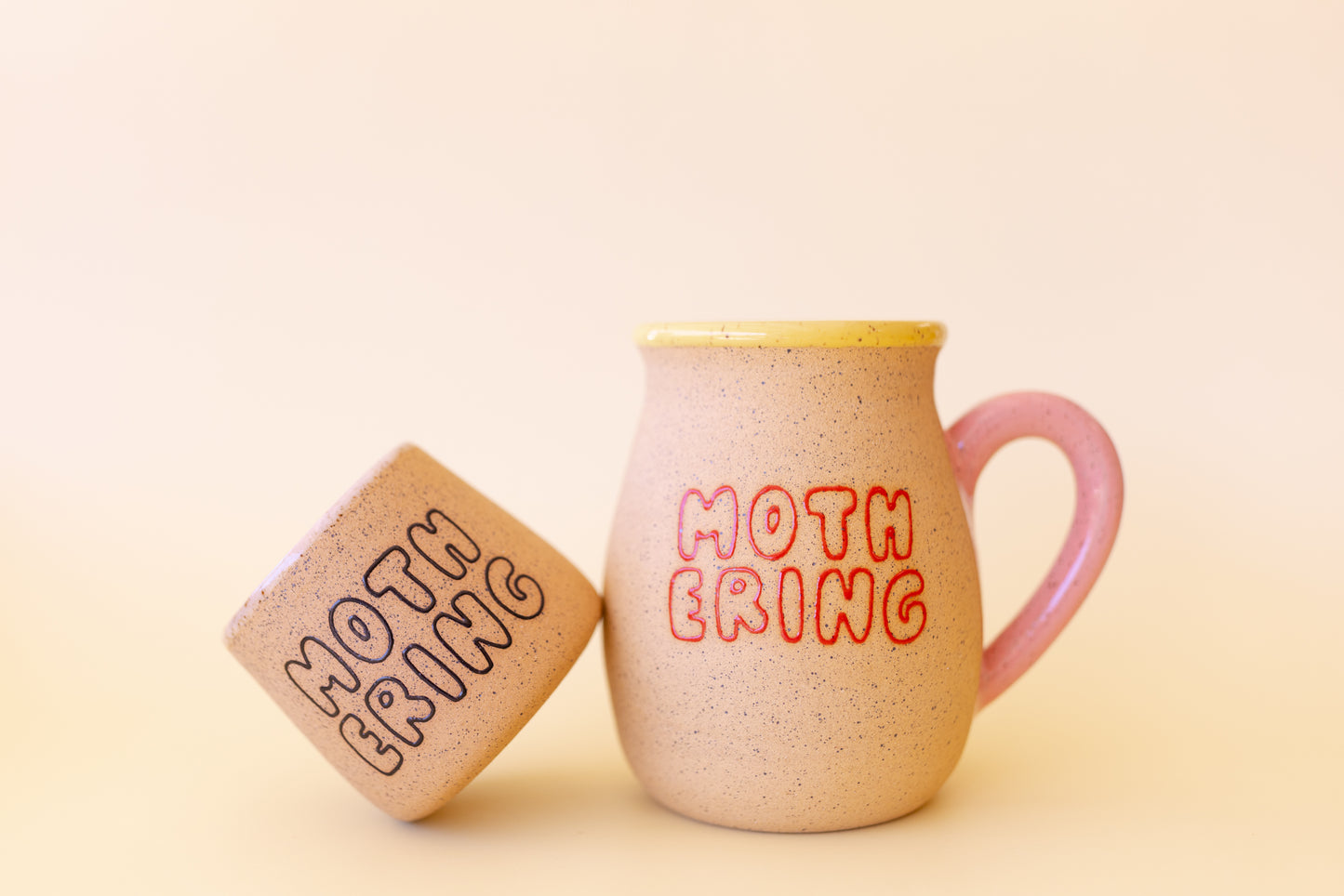 MOTHERING OUTLINE MUG