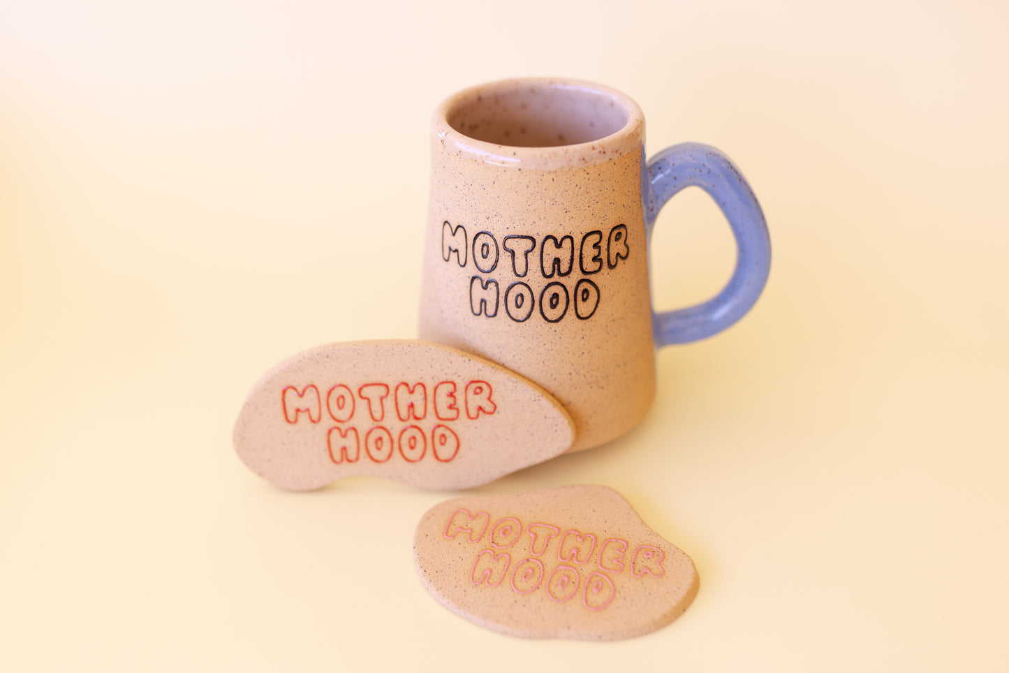 MOTHERHOOD OUTLINE MUG