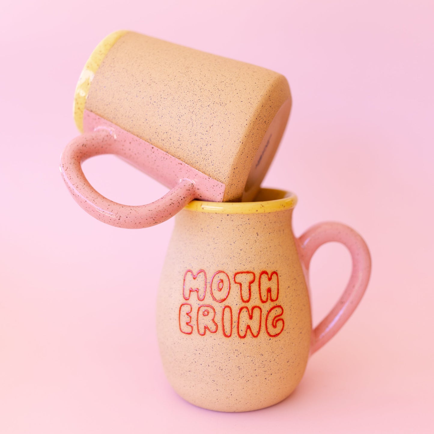MOTHERING OUTLINE MUG