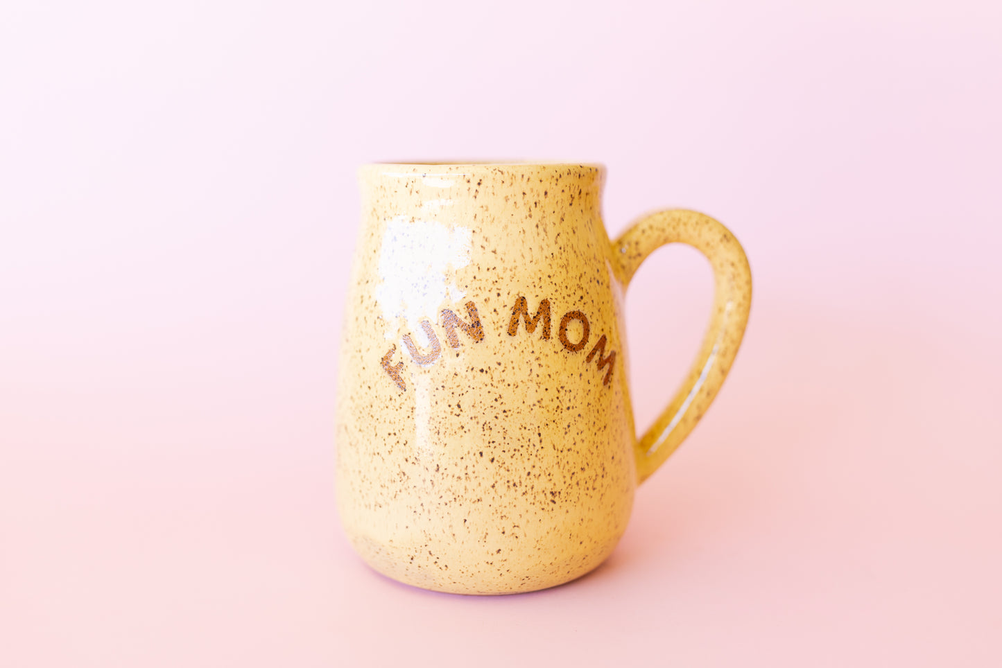 FUN MOM BUTTER YELLOW SPECK MUG